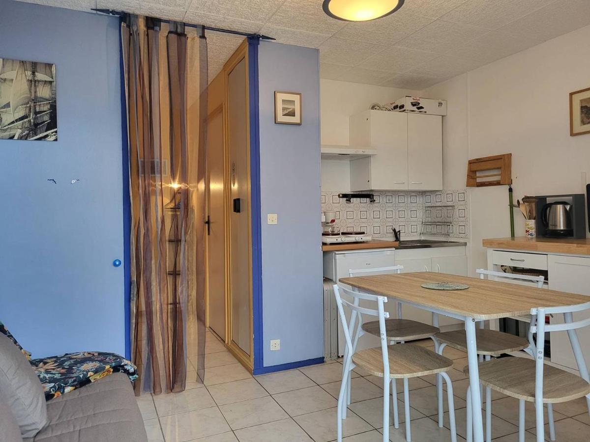 Studio Avec Terrasse, Parking Prive Et Acces Direct A La Plage - Fr-1-465-86 Merville-Franceville-Plage Zewnętrze zdjęcie